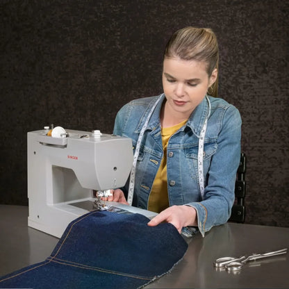 Electronic Heavy Duty Sewing Machine with 411 Stitch Applications